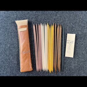 •Pioneer Pick-Up Sticks Wood Set•